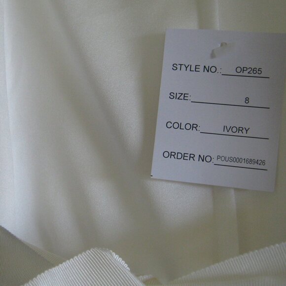 David's Bridal Flower Girl Dress New w/tags Ivory Sz 8 Satin Bodice, Lace, Tulle - Picture 6 of 8